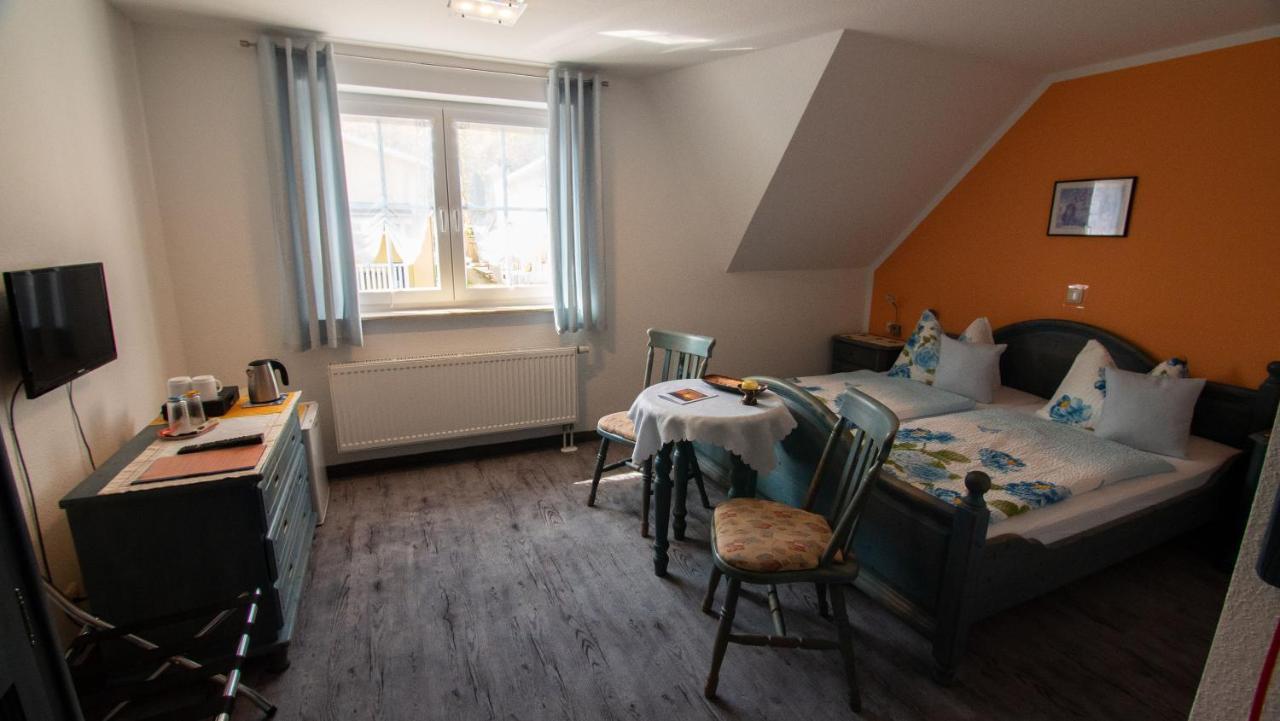 Selliner Pension Am Waldrand Eksteriør billede